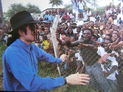  MJ and his شائقین «3