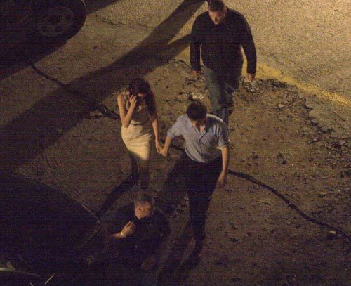  Rob and Kristen leave set hand in hand