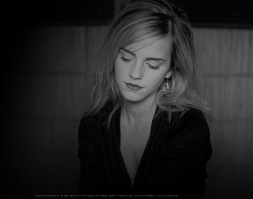  Emma Watson - Photoshoot #046: Philipe Salaün (2008)