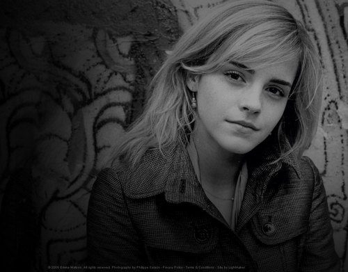  Emma Watson - Photoshoot #046: Philipe Salaün (2008)