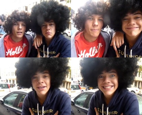 Harry & Louis (Love the new hair Harry lol) Rare Pic :) x