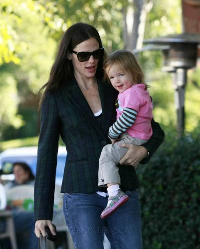  Jen And Seraphina Go Out To Breakfast!