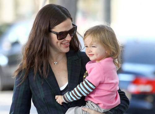 Jen And Seraphina Go Out To Breakfast!