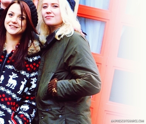  Picspam and Moving প্রতিমূর্তি of Naomily