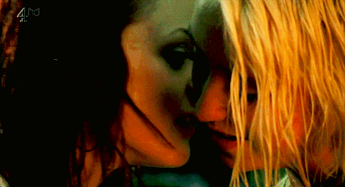  Picspam and Moving تصاویر of Naomily