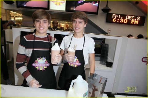  plus Dylan and Cole Pics at MOM Event!!