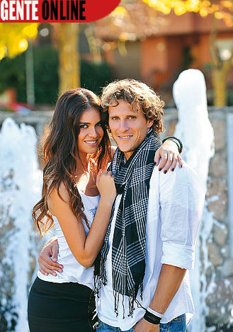 Diego Forlan with girlfriend Zaira Nara