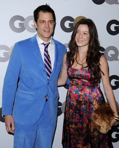 Johnny Knoxville & Naomi Nelson @ the 2010 GQ Men Of The tahun Party