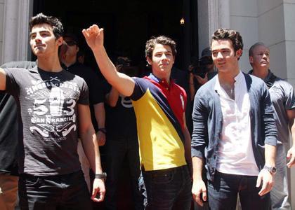  Jonas Brothers: Buenos Aires Boys