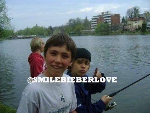  Justin Bieber fishing