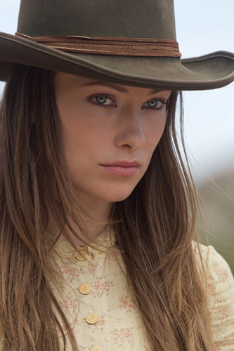  Olivia Wilde as Ella in 'Cowboys & Aliens'