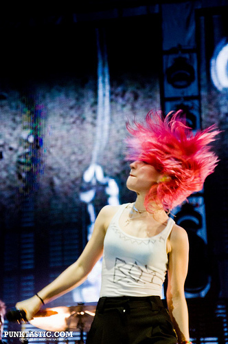  Paramore - 15.11. 2010 - Londra O2