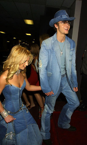 The 28th Annual American Music Awards,At the Shrine Auditorium,2001