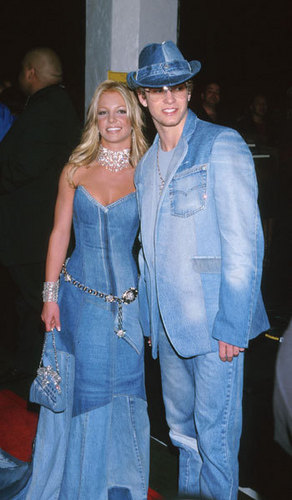  The 28th Annual American Musik Awards,At the Shrine Auditorium,2001