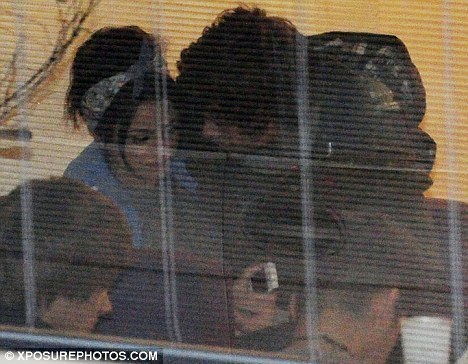  Cher & Harry Cuddle Backstage After The Live প্রদর্শনী (More Than Just Good Friends) :) x