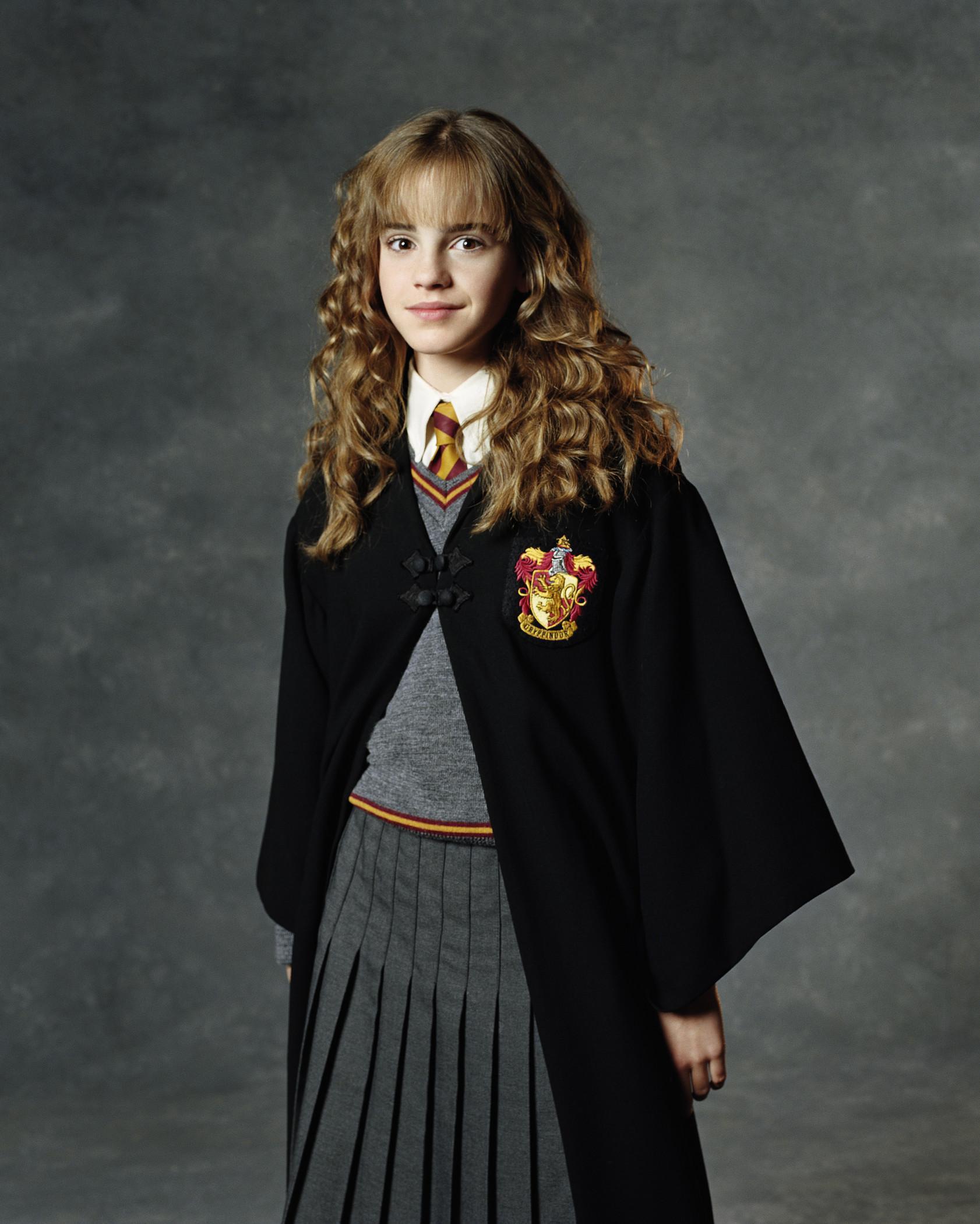 Emma Watson - Harry Potter and the Chamber of Secrets promoshoot (2002)