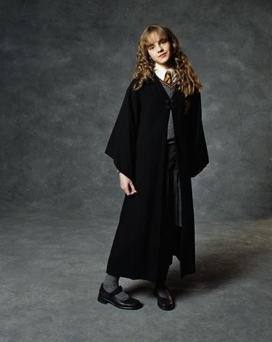  Emma Watson - Harry Potter and the Chamber of Secrets promoshoot (2002)
