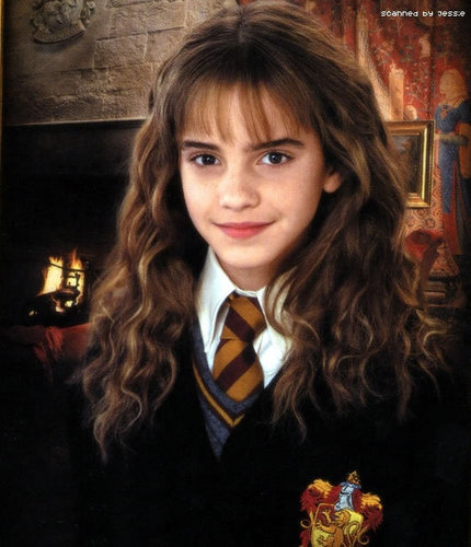  Emma Watson - Harry Potter and the Chamber of the Secrets promoshoot (2002)