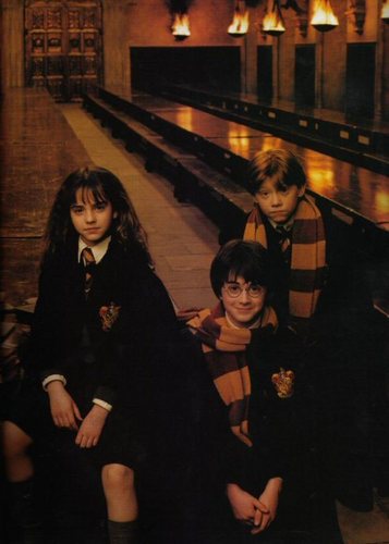 Emma Watson - Harry Potter and the Philosopher's Stone promoshoot (2001)