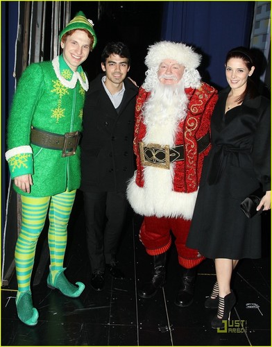 Joe Jonas & Ashley Greene: Elf on Broadway (November 20)