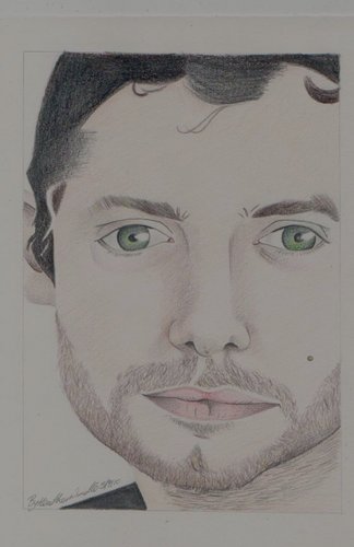 Jude Law painting in coloured pencil.