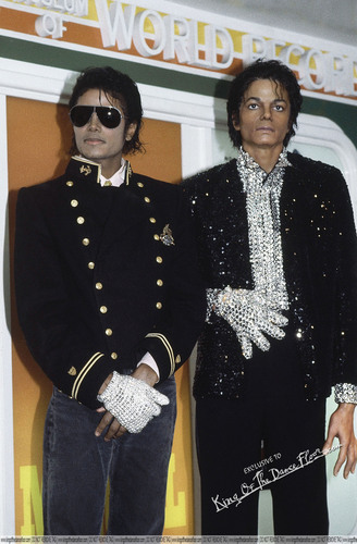  MJ plus beautiful than this crap...