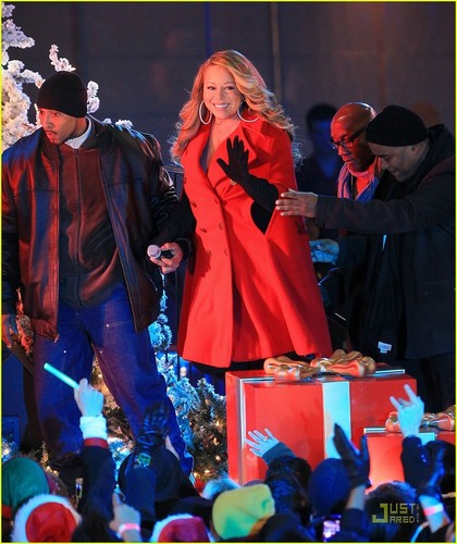  Mariah Carey: natal árvore Lighting with Snoopy!