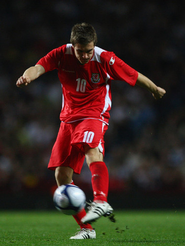  A. Ramsey playing for Wales