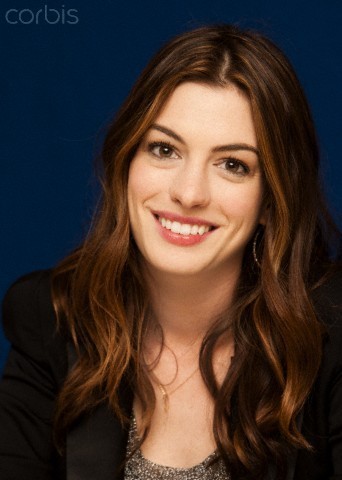 Anne @ 'Love and Other Drugs' Press Conference