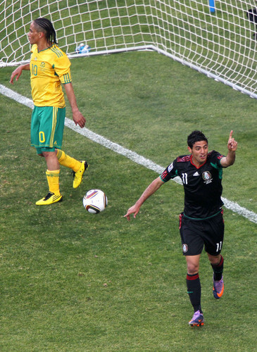  C. Vela playing for Mexico