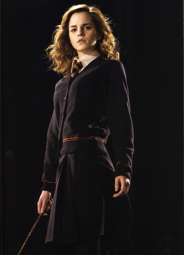  Emma Watson - Harry Potter and the Half-Blood Prince promoshoot (2009)