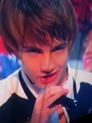  Goregous Liam chant Were The Kid's In America :) x