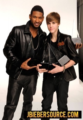  Justin and Usher-AMAs photoshoot