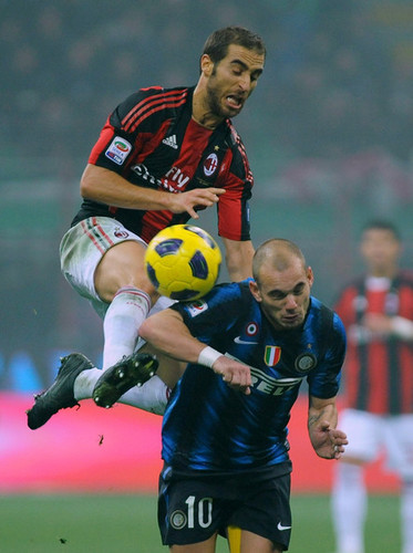  M. Flamini playing for Milan