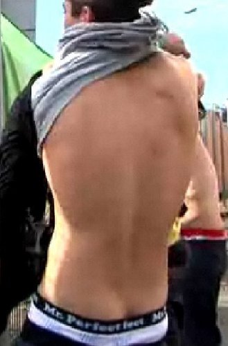  Sizzling Hot Zayn Taking Off His कमीज, शर्ट 4 प्रशंसक OMG (He Owns My दिल & Always Will) :) x