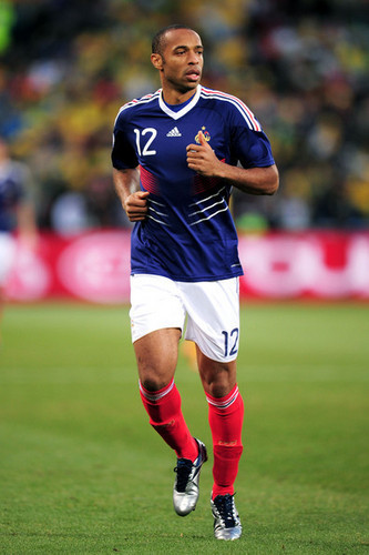  T. Henry playing for France