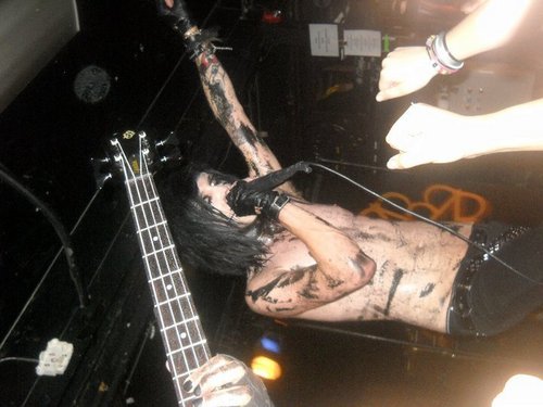  Andy (L)