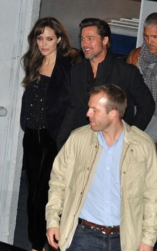  Angelina & Brad out in Paris