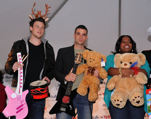  Cory Monteith, Mark Salling, and Amber Riley attended a Toys for Tots event