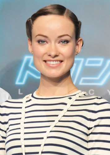  Olivia Wilde @ the 'Tron: Legacy' Press Conference in Tokyo, japón (HQ)