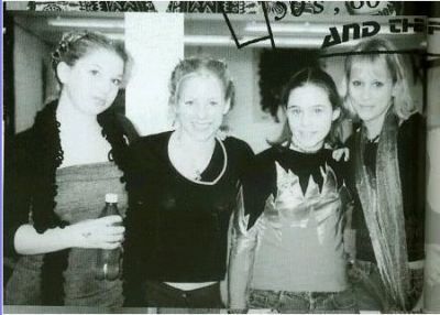  Young Avril 사진