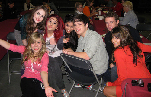 icarly & victorious