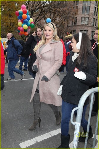 Jessica Simpson: Thanksgiving Day Parade Performance!