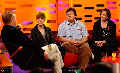  Justin On the Graham Nortan mostra in the UK