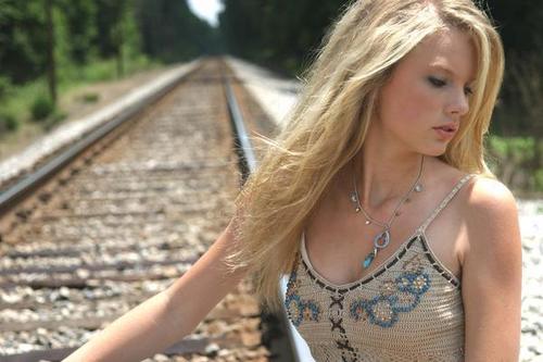  Taylor schnell, swift - Photoshoot #008: Andrew Orth for Taylor schnell, swift album and other events (2006)