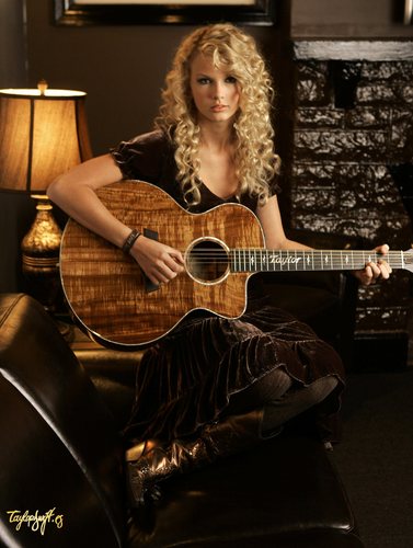 Taylor Swift - Photoshoot #010: Mark Humphrey for AP (2007)