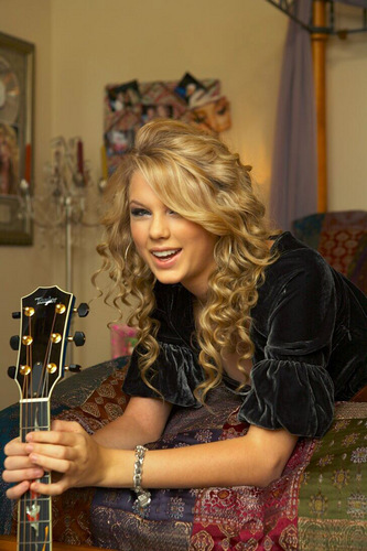 Taylor Swift - Photoshoot #013: Russ Harrington for People (2007)