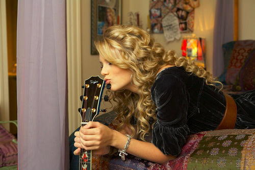 Taylor Swift - Photoshoot #013: Russ Harrington for People (2008)