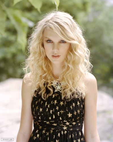 Taylor Swift - Photoshoot #031: Cosmo Girl (2008)