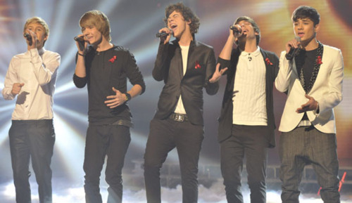  1D Semi Final 2nd Song Chasing Cars (But Instead I'm Chasing U) :) x